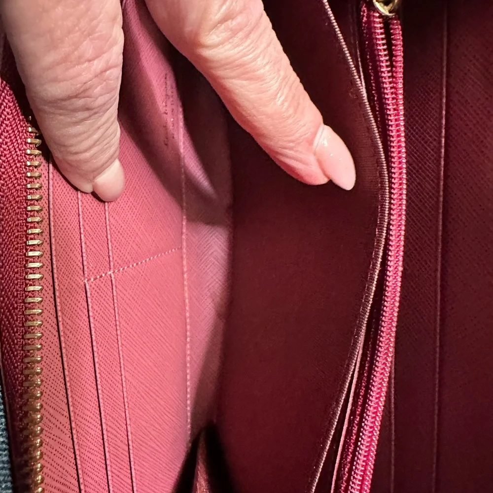 Salvatore Ferragamo Mauve/Pink  with Gold Hardware - Picture 11 of 13